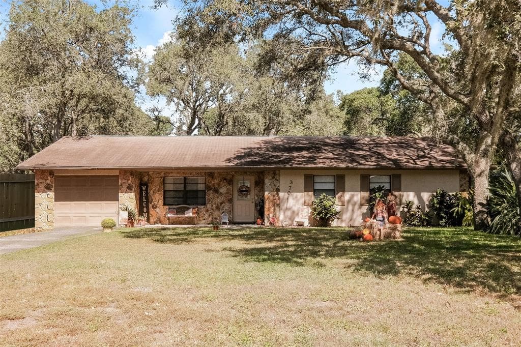 3701 RED OAK COURT LAKE WALES, FL 33898