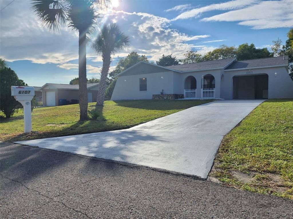 6107 COLCHESTER AVENUE SPRING HILL, FL 34608