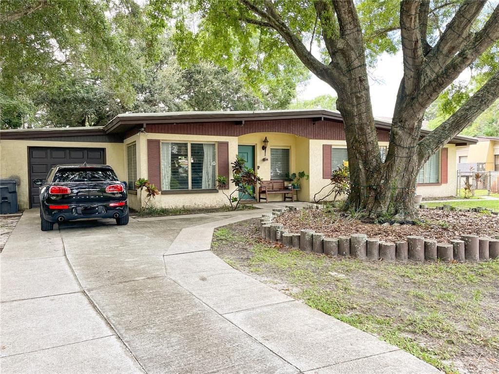 340 COUNTRY CLUB DRIVE OLDSMAR, FL 34677