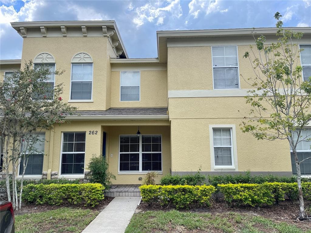 262 CASTLEKEEPER PLACE VALRICO, FL 33594