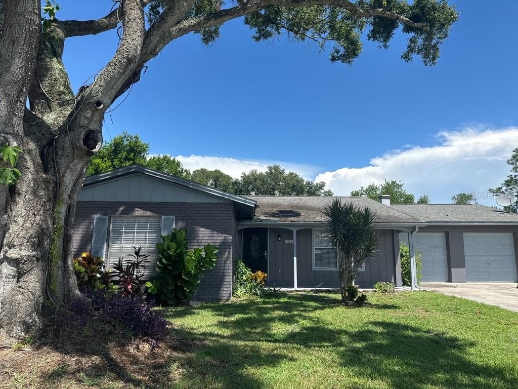 7329 BROOKVIEW CIRCLE