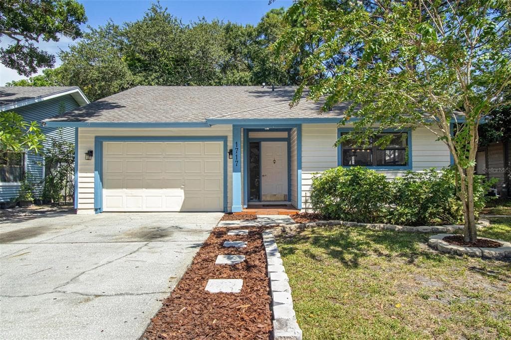 1717 NEEDLES LANE E LARGO, FL 33771