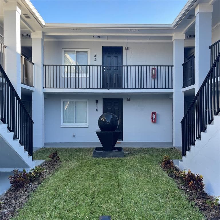 3710 W CASS STREET UNIT 13 TAMPA, FL 33609
