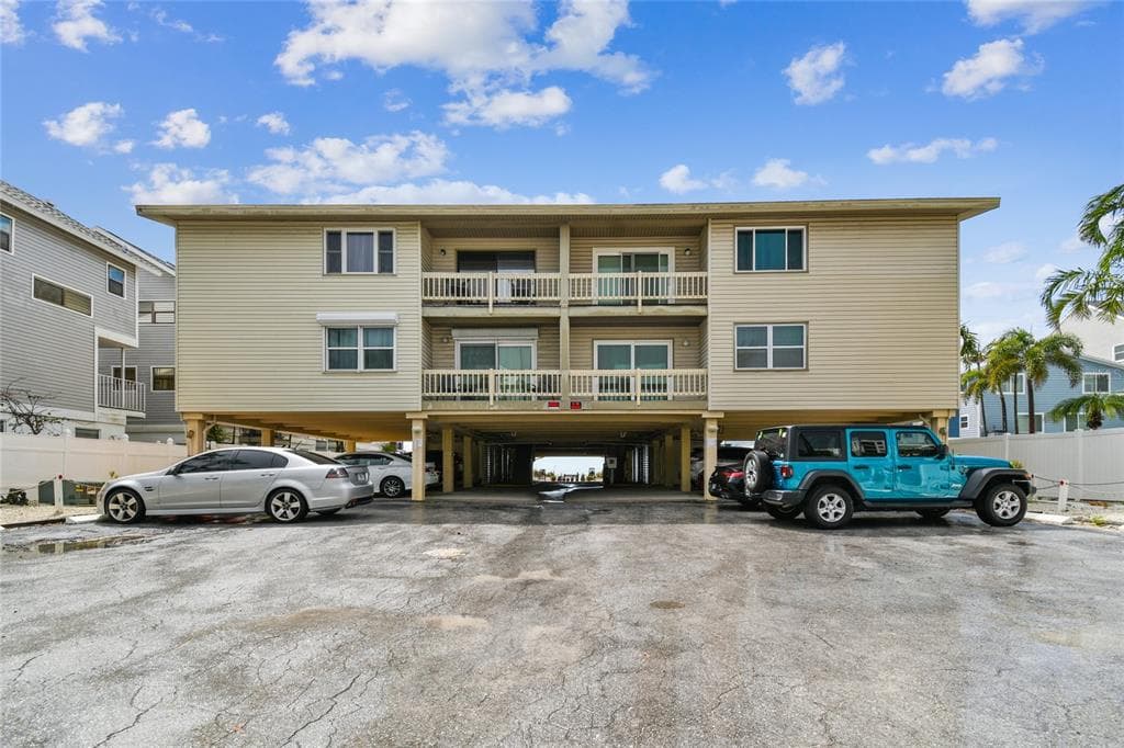 19920 GULF BOULEVARD UNIT 7 INDIAN SHORES, FL 33785
