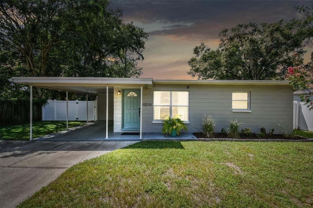 10210 LOLA STREET TAMPA, FL 33612