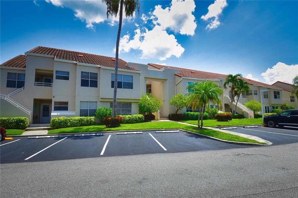 5900 BAHIA DEL MAR CIRCLE UNIT 238 ST PETERSBURG, FL 33715