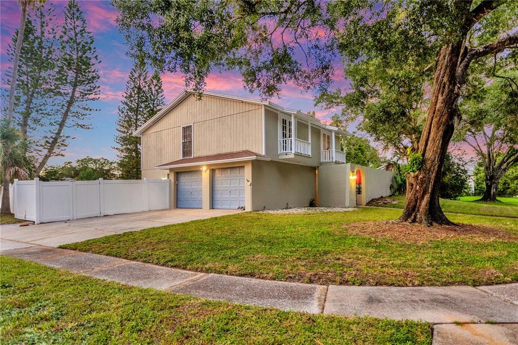 16216 FANTASIA DRIVE TAMPA, FL 33624