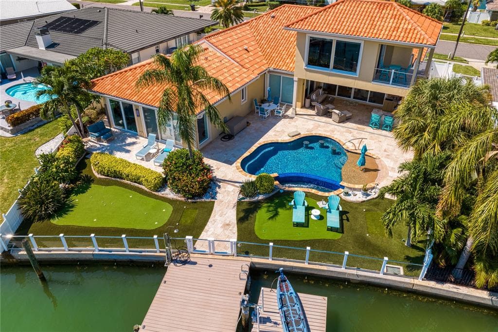 321 PALM ISLAND SE