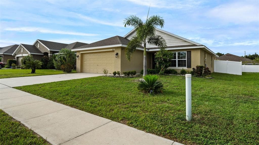 1822 GALLOWAY TERRACE WINTER HAVEN, FL 33881