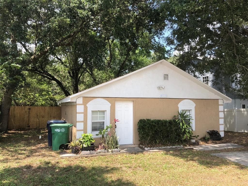 8710 N TANGERINE PLACE TAMPA, FL 33617