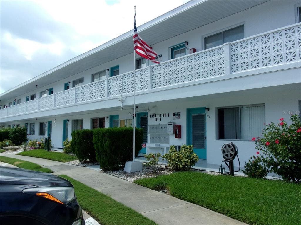 8350 112TH STREET UNIT 203 SEMINOLE, FL 33772