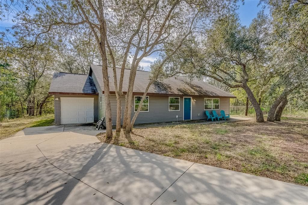 15236 MOTTLED OWL ROAD WEEKI WACHEE, FL 34614