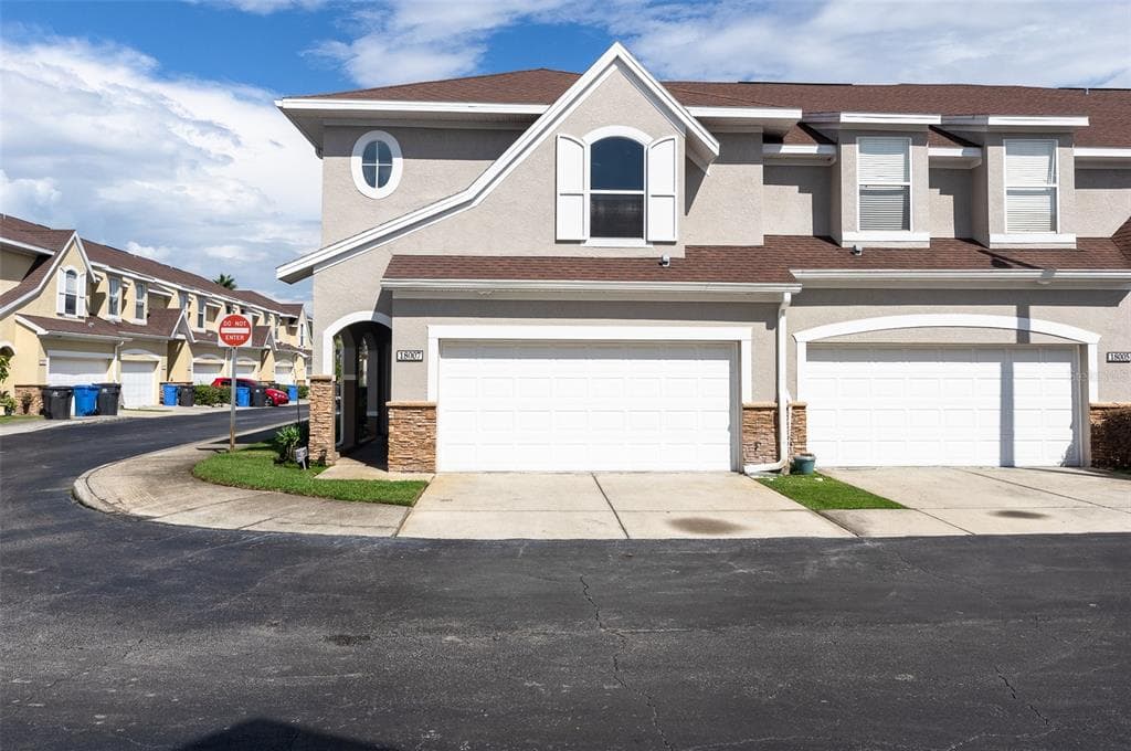 18007 NEW WALES PLACE TAMPA, FL 33647
