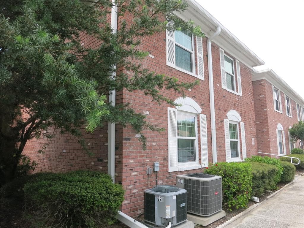 3585 41ST TERRACE S UNIT 227 ST PETERSBURG, FL 33711