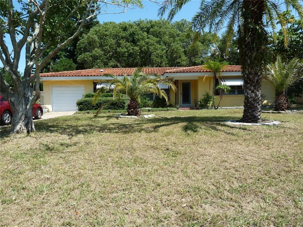 591 CORTEZ AVENUE BELLEAIR BLUFFS, FL 33770
