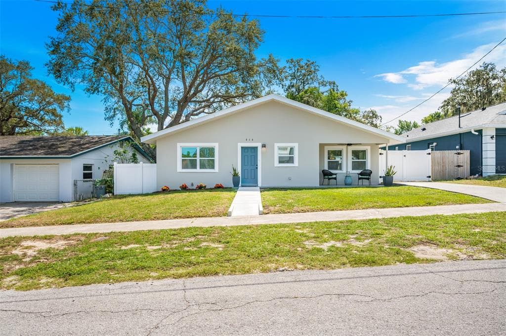 614 CYPRESS STREET TARPON SPRINGS, FL 34689