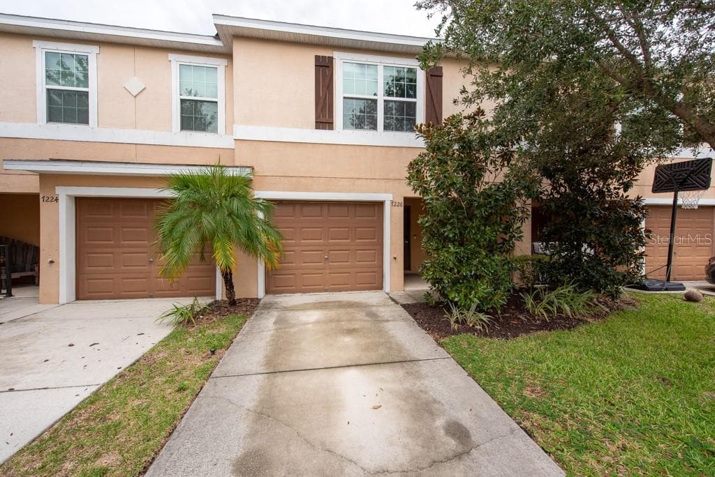 7226 STERLING POINT COURT GIBSONTON, FL 33534