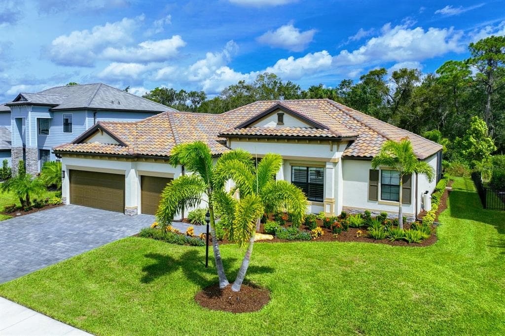 16211 TRADEWIND TERRACE LAKEWOOD RANCH, FL 34211