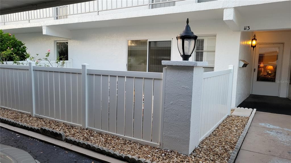 1655 S HIGHLAND AVENUE UNIT B113 CLEARWATER, FL 33756