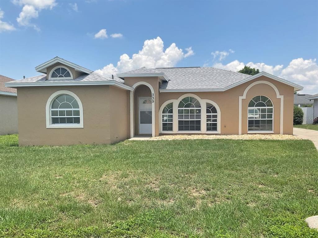 335 LAKE DAISY LOOP WINTER HAVEN, FL 33884
