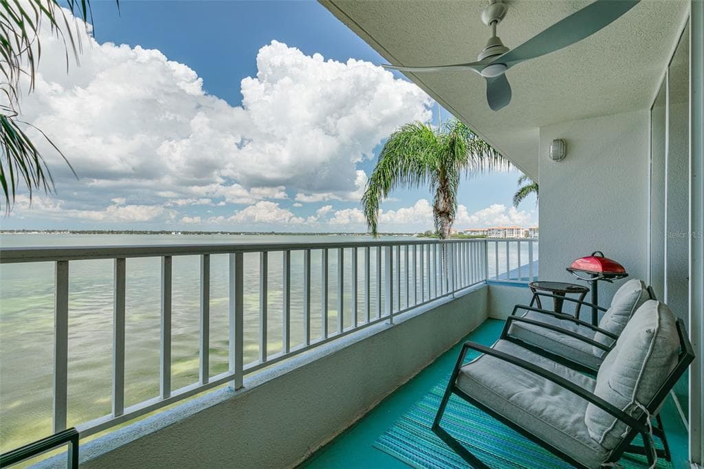 5153 ISLA KEY BOULEVARD S UNIT 210 ST PETERSBURG, FL 33715