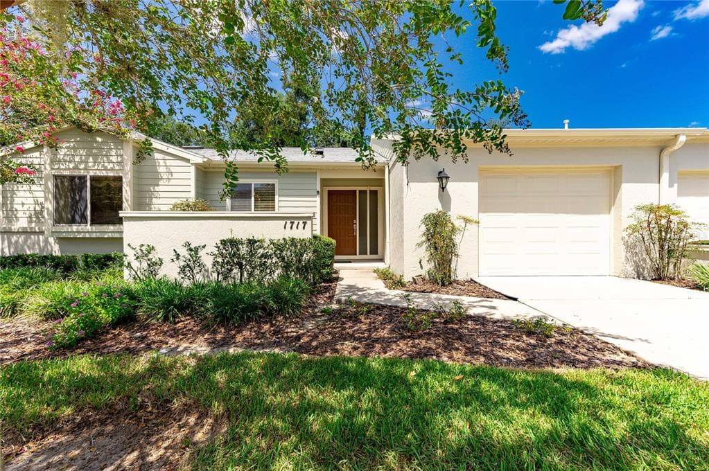 1717 SE 27TH LOOP OCALA, FL 34471