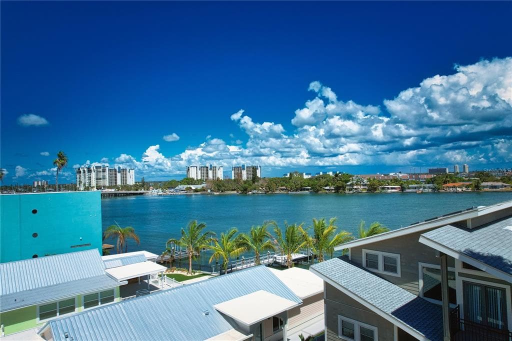 135 88TH AVENUE TREASURE ISLAND, FL 33706