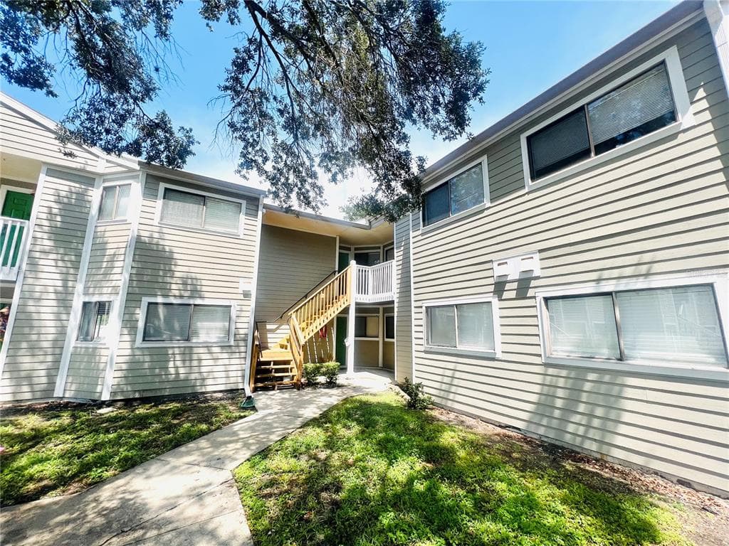 7298 ULMERTON ROAD UNIT 313 LARGO, FL 33771