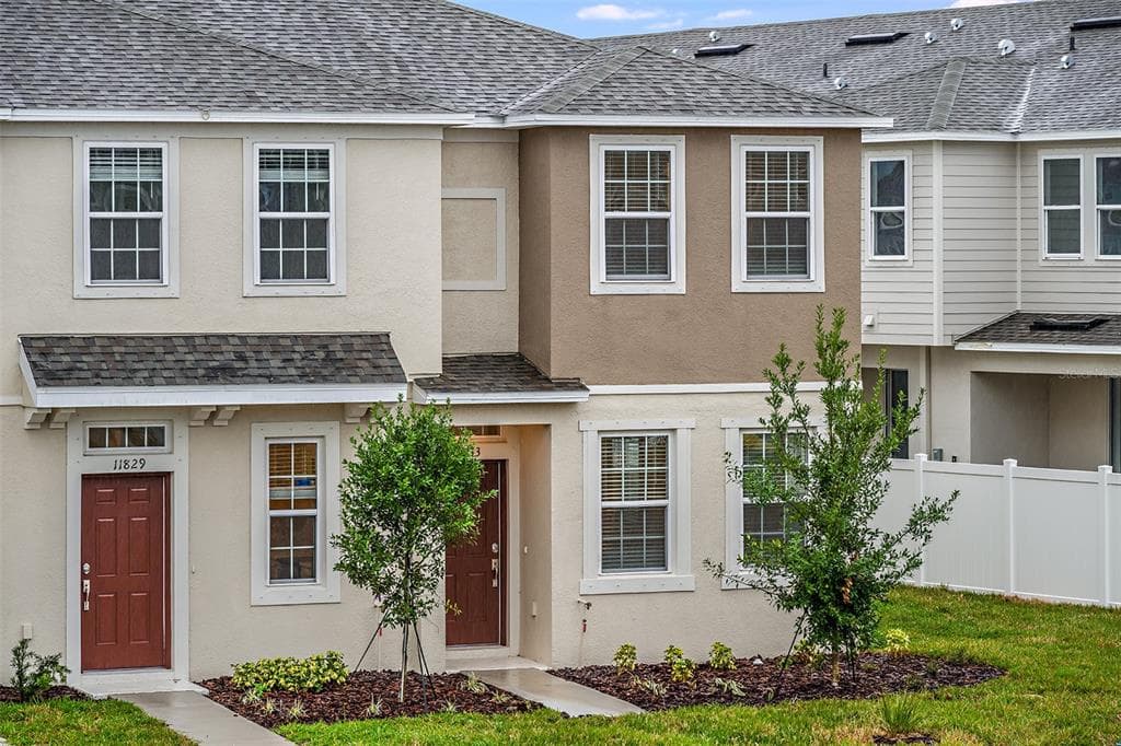 11833 STONESMITH CROSSING PALMETTO, FL 34221