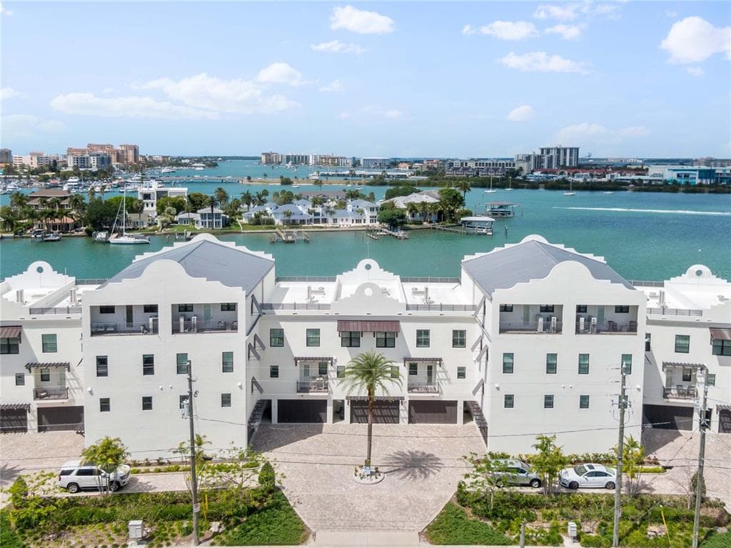 182 BRIGHTWATER DRIVE UNIT 4 CLEARWATER, FL 33767