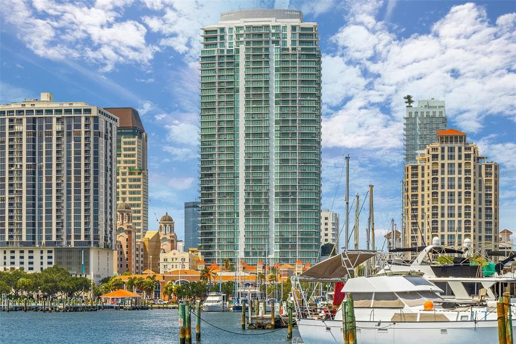 100 1ST AVENUE N UNIT 906 ST PETERSBURG, FL 33701