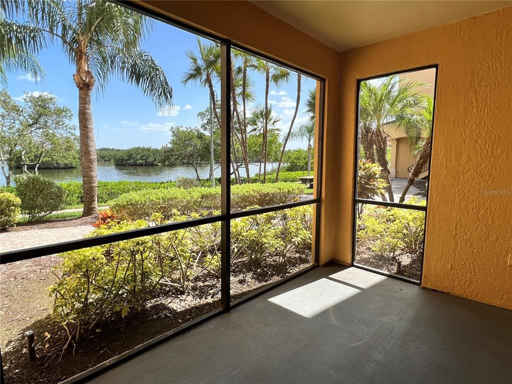 2739 VIA CAPRI UNIT 1016 CLEARWATER, FL 33764