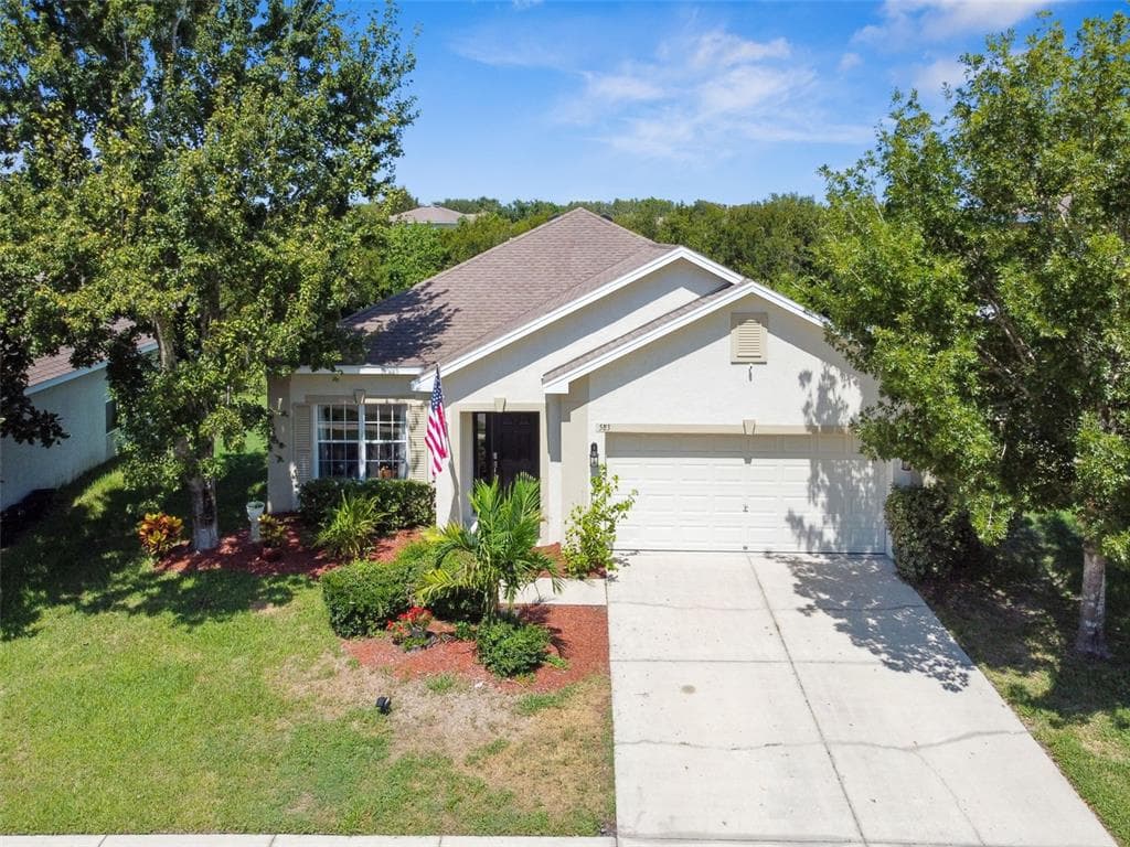 5831 SWEET WILLIAM TERRACE LAND O LAKES, FL 34639