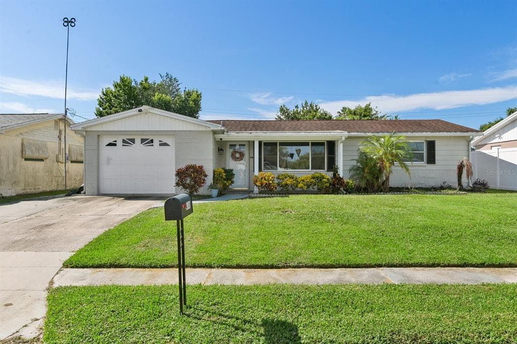 4740 BRENTON DRIVE HOLIDAY, FL 34690