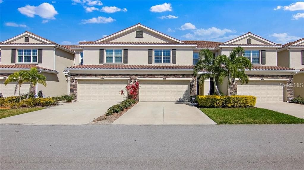 543 52ND TERRACE N ST PETERSBURG, FL 33703