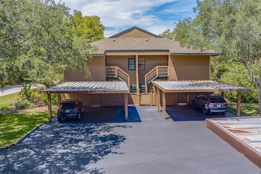 1308 LENNOX ROAD E PALM HARBOR, FL 34683