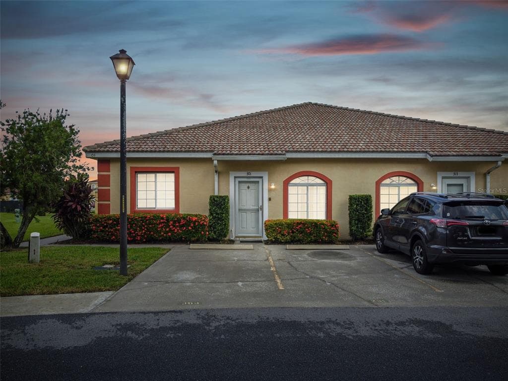 301 PORT PLEASANT DRIVE UNIT 301 POINCIANA, FL 34759