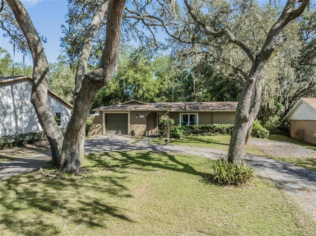 717 W 113TH AVENUE TAMPA, FL 33612