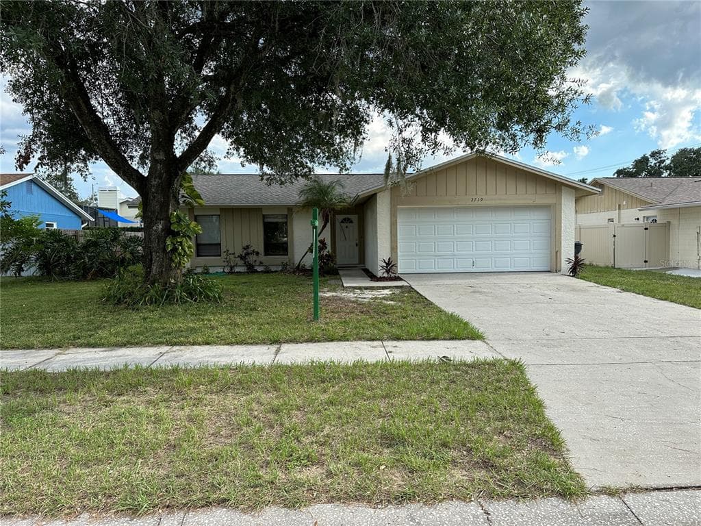 2719 BRYAN MANOR DRIVE BRANDON, FL 33511