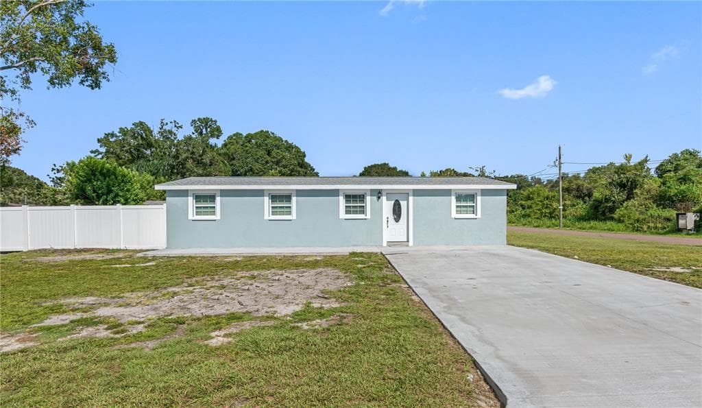 2927 W HENRY AVENUE TAMPA, FL 33614