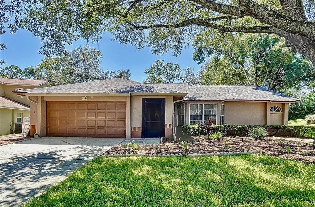 2241 TINDER COURT LAND O LAKES, FL 34639