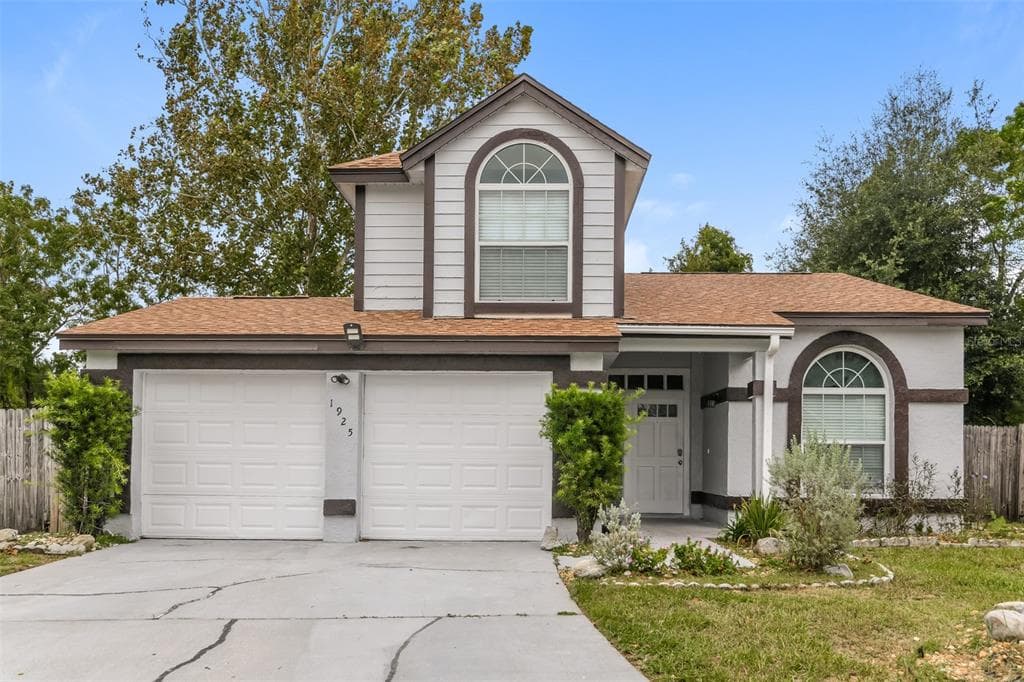 1925 MARTINA STREET APOPKA, FL 32703