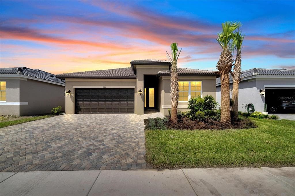 4826 AVILA LAKES DRIVE WIMAUMA, FL 33598