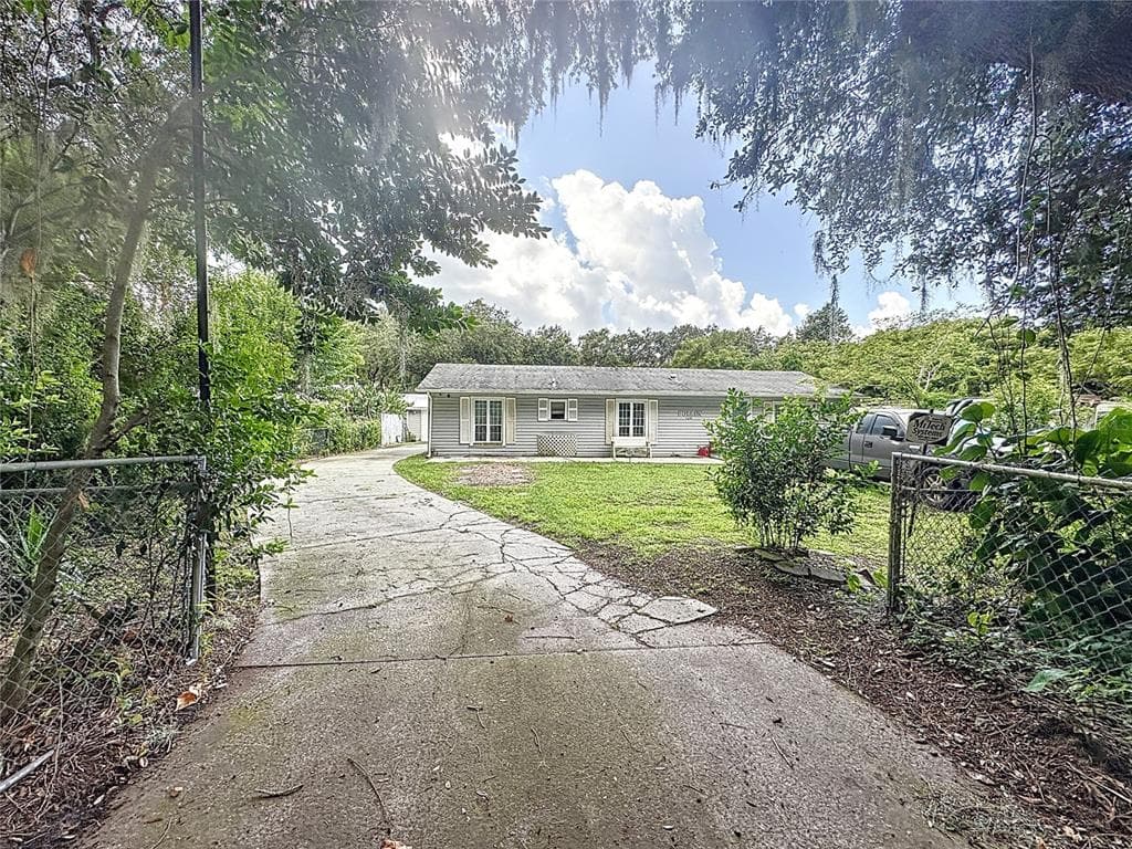 4834 SUNSET ROAD SAINT CLOUD, FL 34771