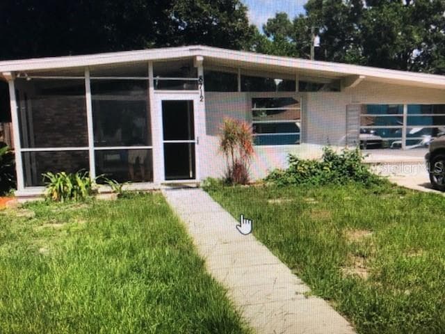 8712 RUTH PLACE TAMPA, FL 33604