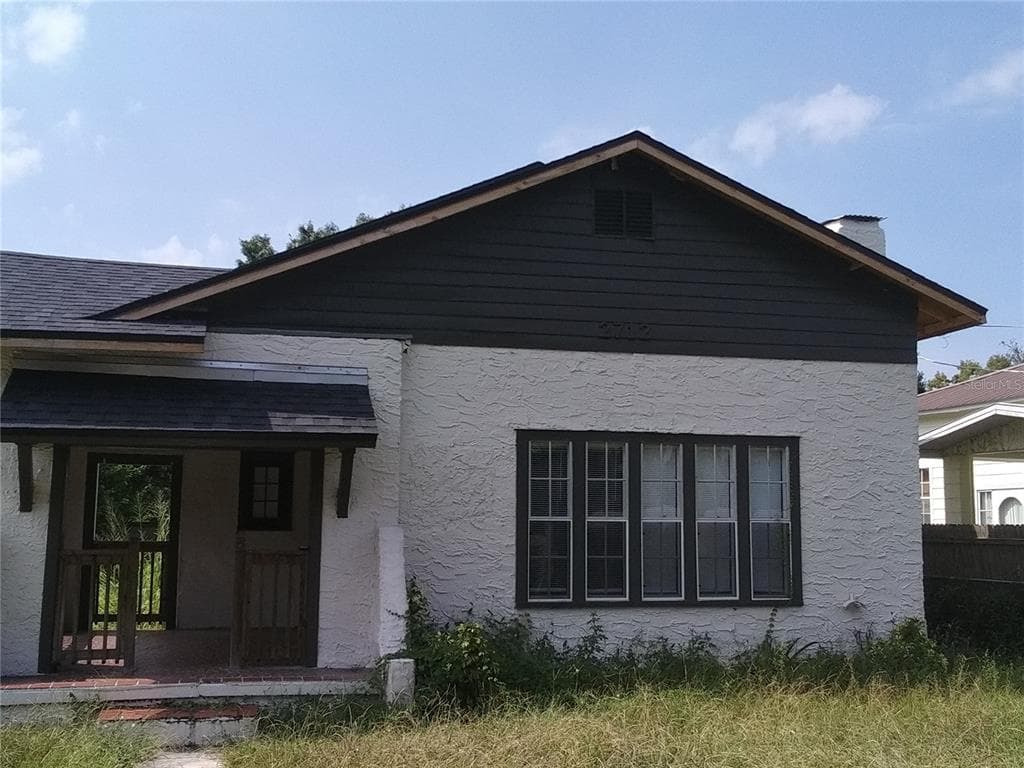 2712 AVENUE J NW WINTER HAVEN, FL 33881