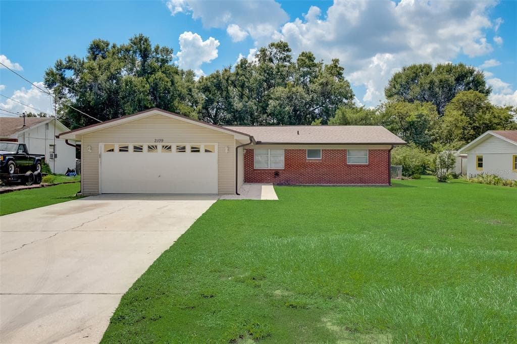 2109 NW GREENWAY DRIVE WINTER HAVEN, FL 33881