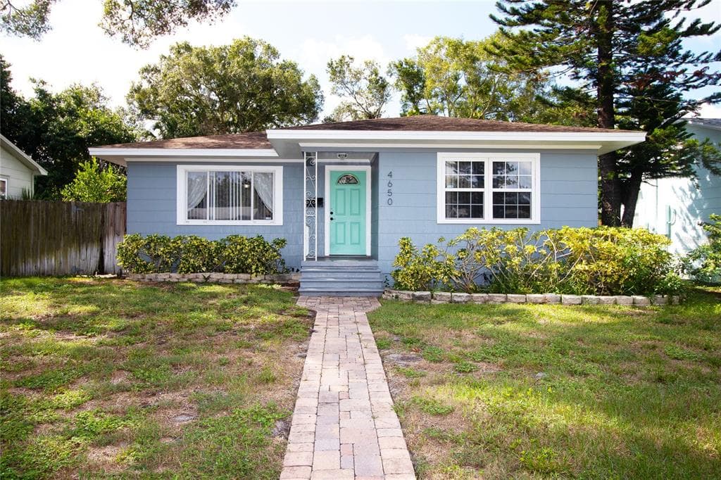 4650 2ND AVENUE S ST PETERSBURG, FL 33711