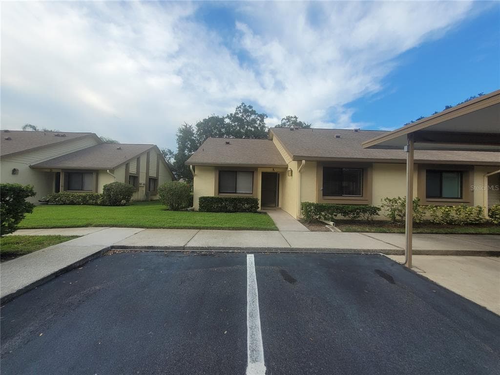 2506 OAKLEAF LANE UNIT 25A CLEARWATER, FL 33763