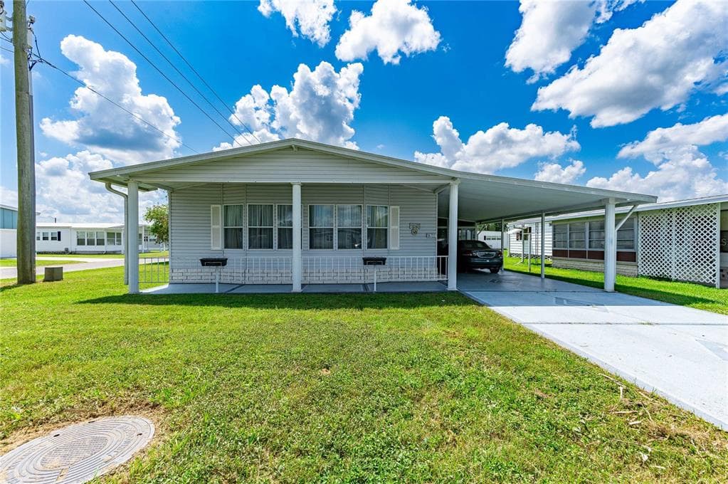 36722 LAKEWOOD DRIVE ZEPHYRHILLS, FL 33542
